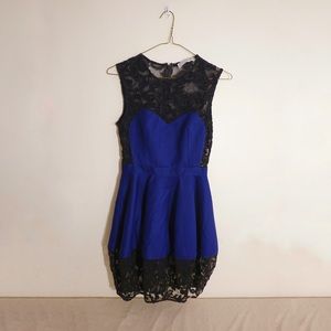 OPENING CEREMONY blue dress black lace no sleeves